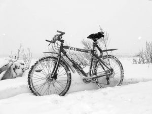 езда зимой на велосипеде 